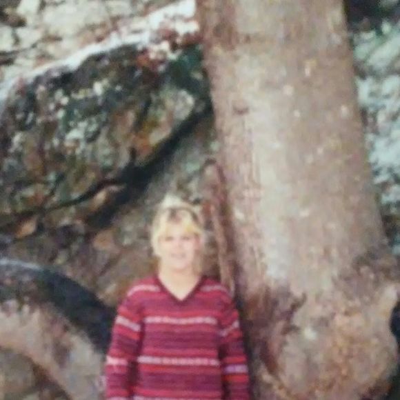 Meet your Posher, Melissa - Picture 1 of 1